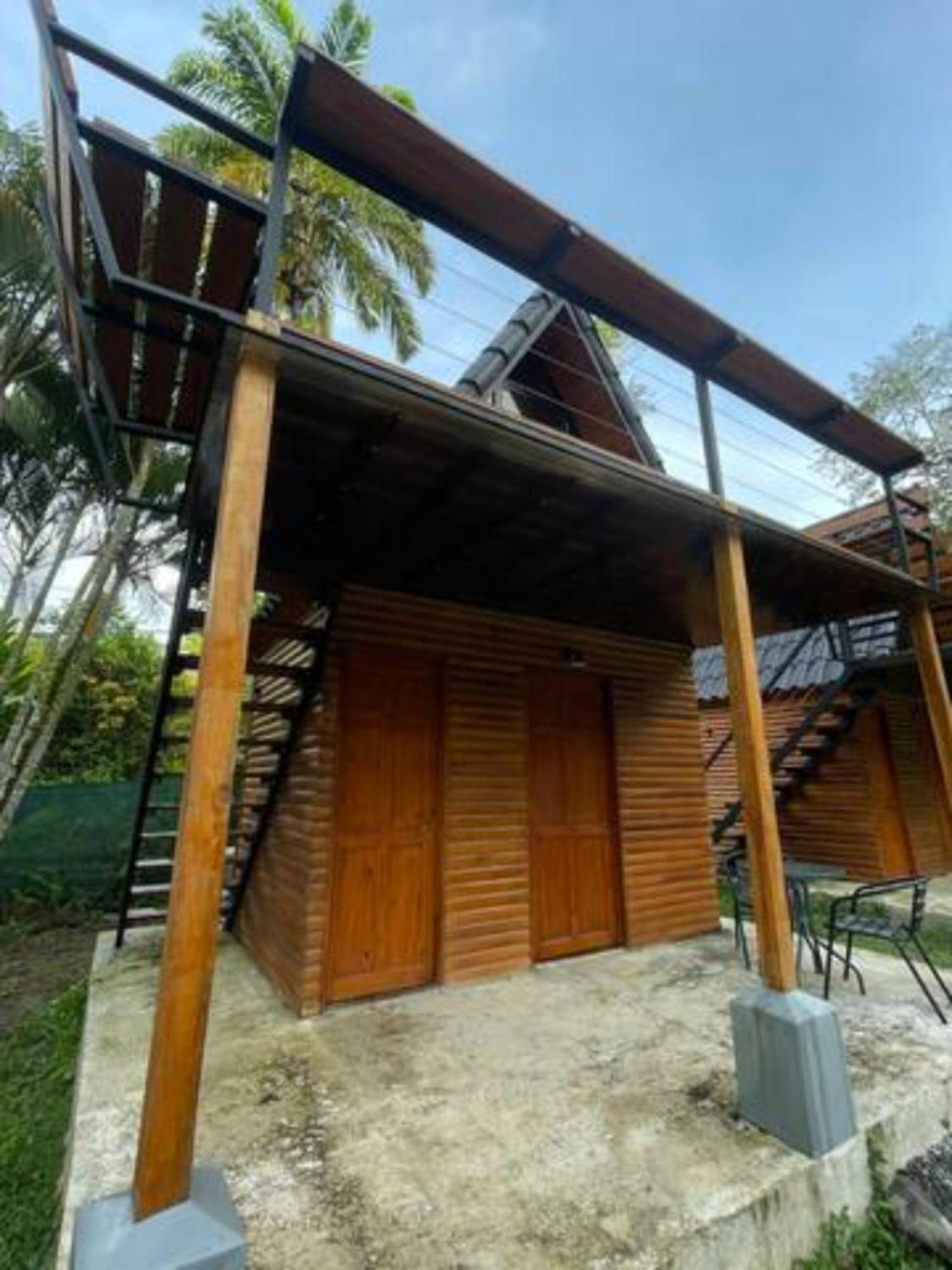 Bungalows Sloth Manzanillo  Exteriör bild